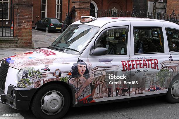 Taxi De Londres Foto de stock y más banco de imágenes de Coche - Coche, Fotografía - Imágenes, Horizontal