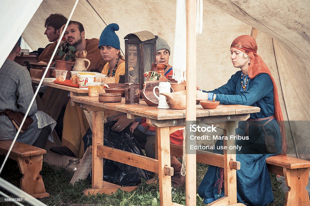 Средневековая ужин - Стоковые фото Бар - питейное заведение роялти-фри