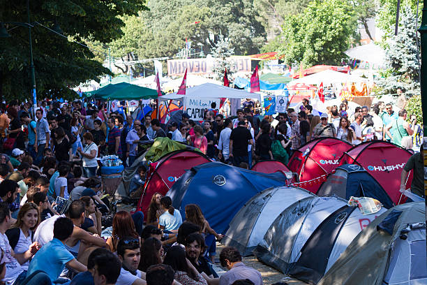 protestos na turquia - protest turkey istanbul europe imagens e fotografias de stock