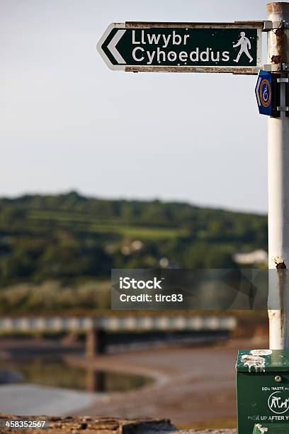 Footpath Sign In Welsh Stock Photo - Download Image Now - Bridge - Built Structure, Color Image, Day