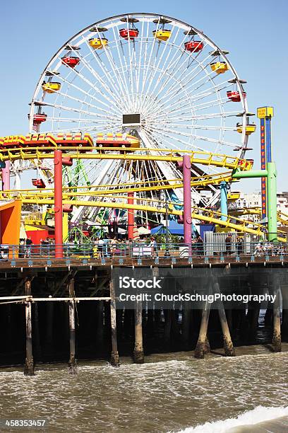 Парк Развлечений Santa Monica Пристань — стоковые фотографии и другие картинки Американская культура - Американская культура, Американские горки, Бизнес