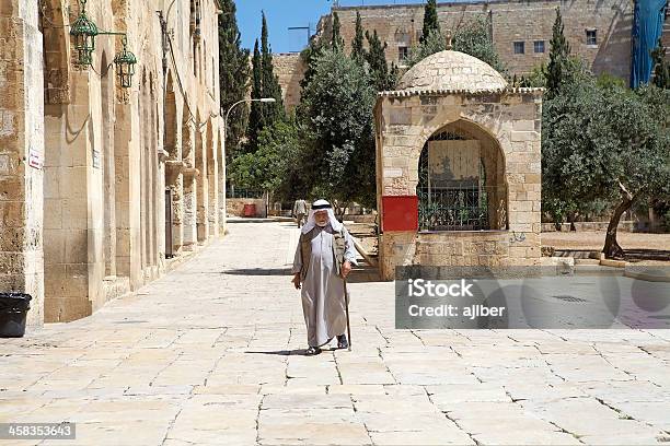 Photo libre de droit de Jerusalem banque d'images et plus d'images libres de droit de Adulte - Adulte, Ancien site du Temple de Jérusalem, Asie de l'Ouest