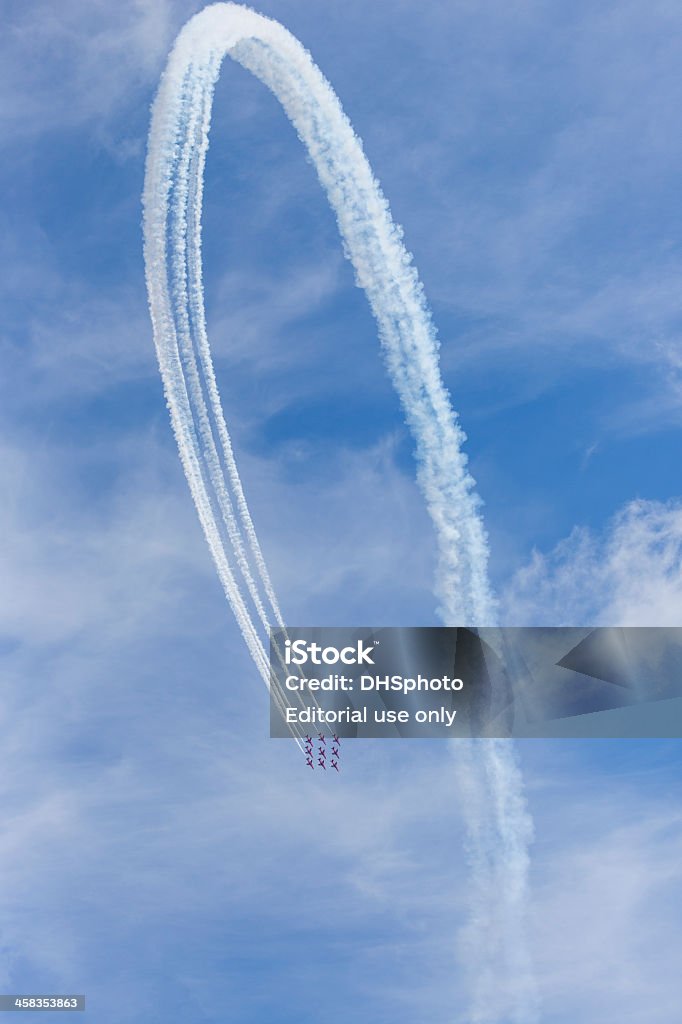 Red Arrows - Foto stock royalty-free di A mezz'aria