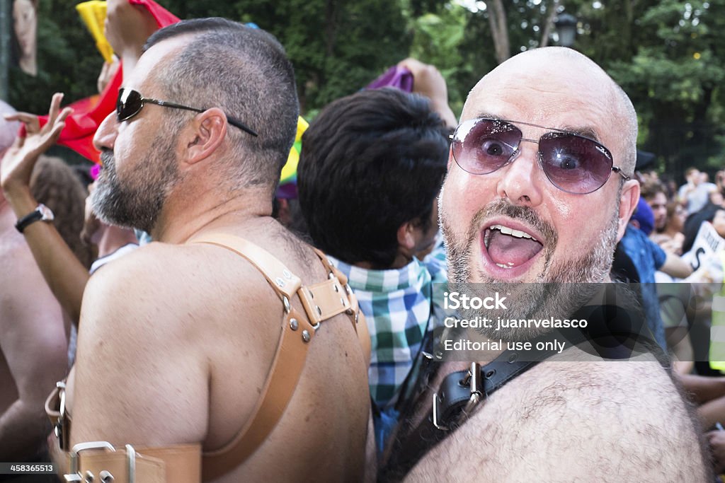 Partecipanti alla parata Gay Pride di Madrid - Foto stock royalty-free di Adulto