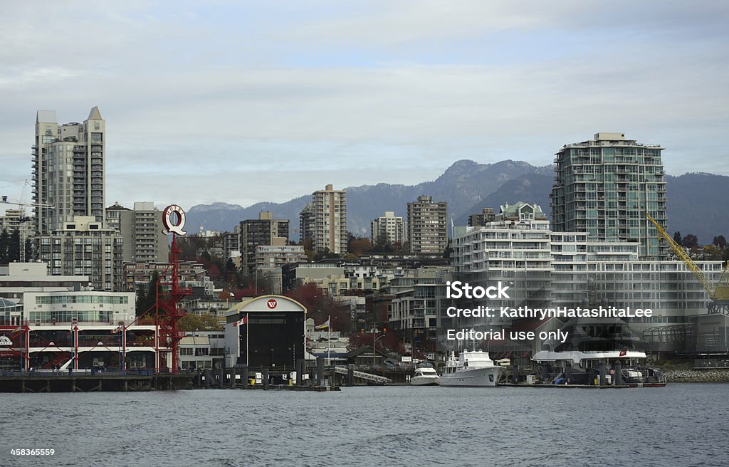 Mar del norte de Vancouver en burrand entrada, Canadá, en otoño - Foto de stock de Canadá libre de derechos