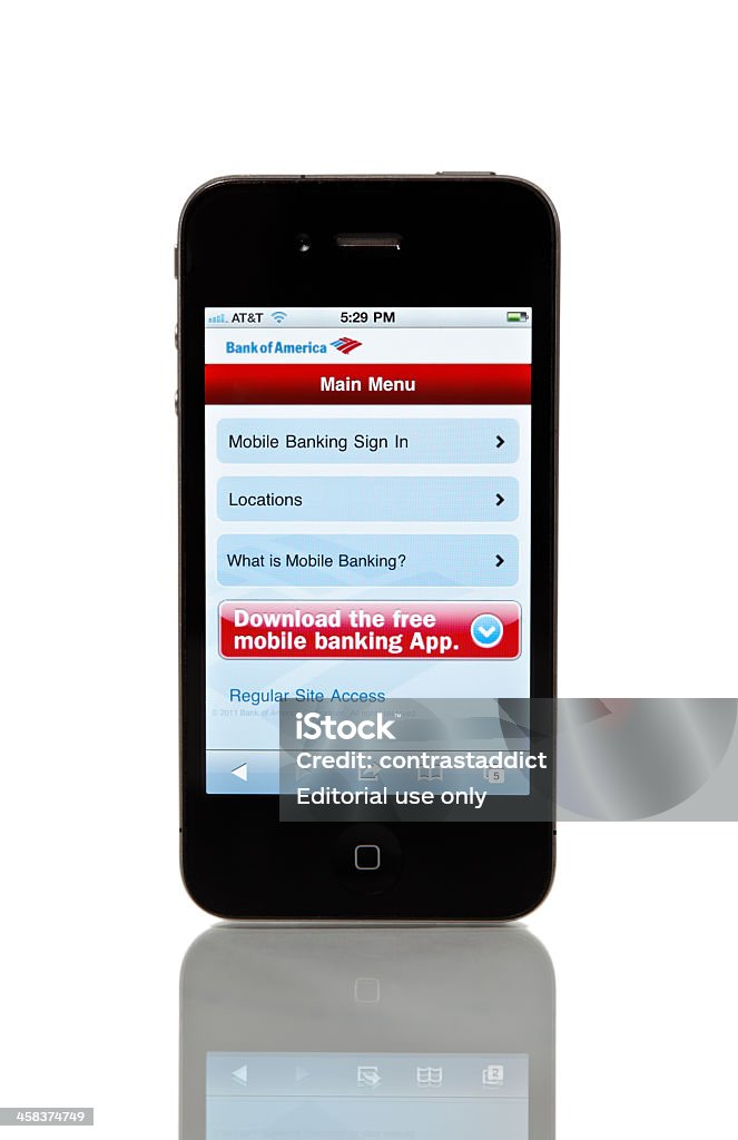 iPhone 4 с Банк Америки на экране. - Стоковые фото Bank of America роялти-фри