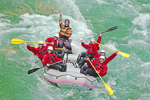 rafting - sports team sport rowing teamwork rafting - fotografias e filmes do acervo