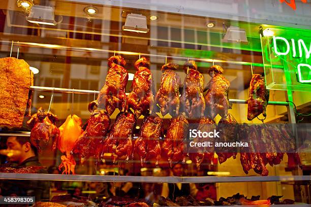 Ristorante China Town Finestra Display Londra - Fotografie stock e altre immagini di Anatra laccata alla pechinese - Alimento - Anatra laccata alla pechinese - Alimento, Capitali internazionali, Carne