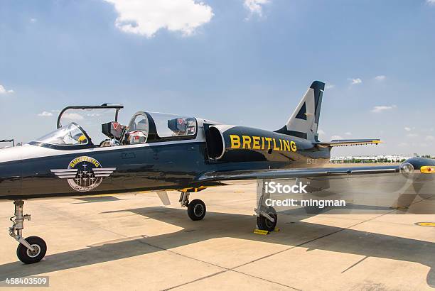 브라이틀링 제트 팀 알무데나 하늘 아래 Breitling에 대한 스톡 사진 및 기타 이미지 - Breitling, 비행기, Airshow