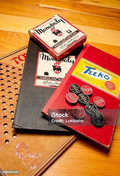 ビンテージ Monopoly Teeko 中国チェッカーズ - エディトリアルのストックフォトや画像を多数ご用意 - エディトリアル, エンタメ総合, カットアウト