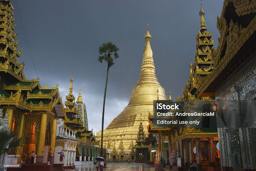 Pagoda di Shwedagon, Yangon - Foto stock royalty-free di Asia