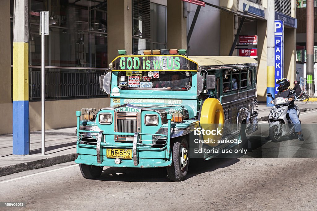 Jeepney-Kleinbus - Lizenzfrei Jeepney-Kleinbus Stock-Foto