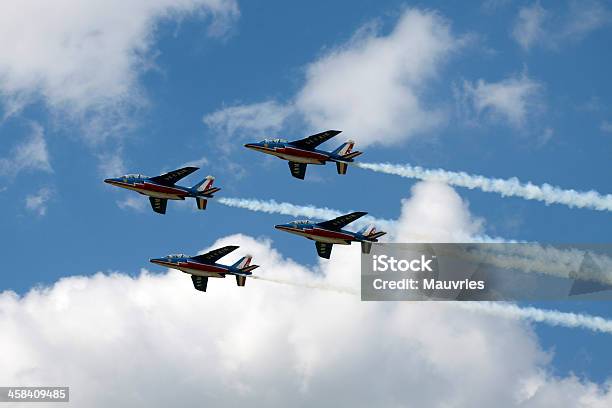 Photo libre de droit de Sur Le Ciel banque d'images et plus d'images libres de droit de Activité - Activité, Armée de l'air, Armée de terre