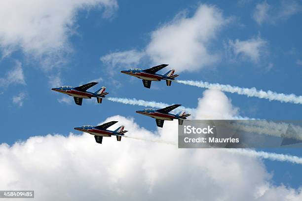 Foto de No O Sky e mais fotos de stock de Acrobacia aérea - Acrobacia aérea, Arranjo, Atividade