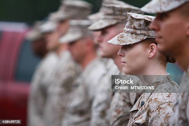 Femmina Marine Personale Sergente - Fotografie stock e altre immagini di Gruppo di oggetti - Gruppo di oggetti, Gruppo di persone, Forze armate