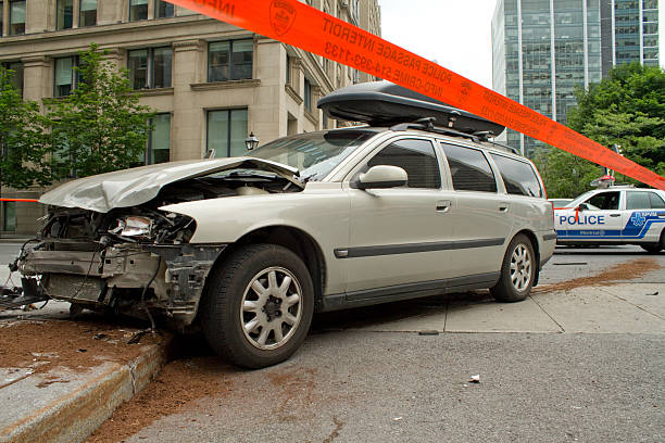 montreal wypadek samochodowy - police quebec traffic montreal zdjęcia i obrazy z banku zdjęć