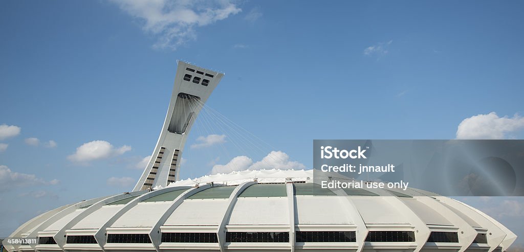 モントリオールオ��リンピックスタジアム、カナダ、ケベック州） - オリンピックスタジアムのロイヤリティフリーストックフォト