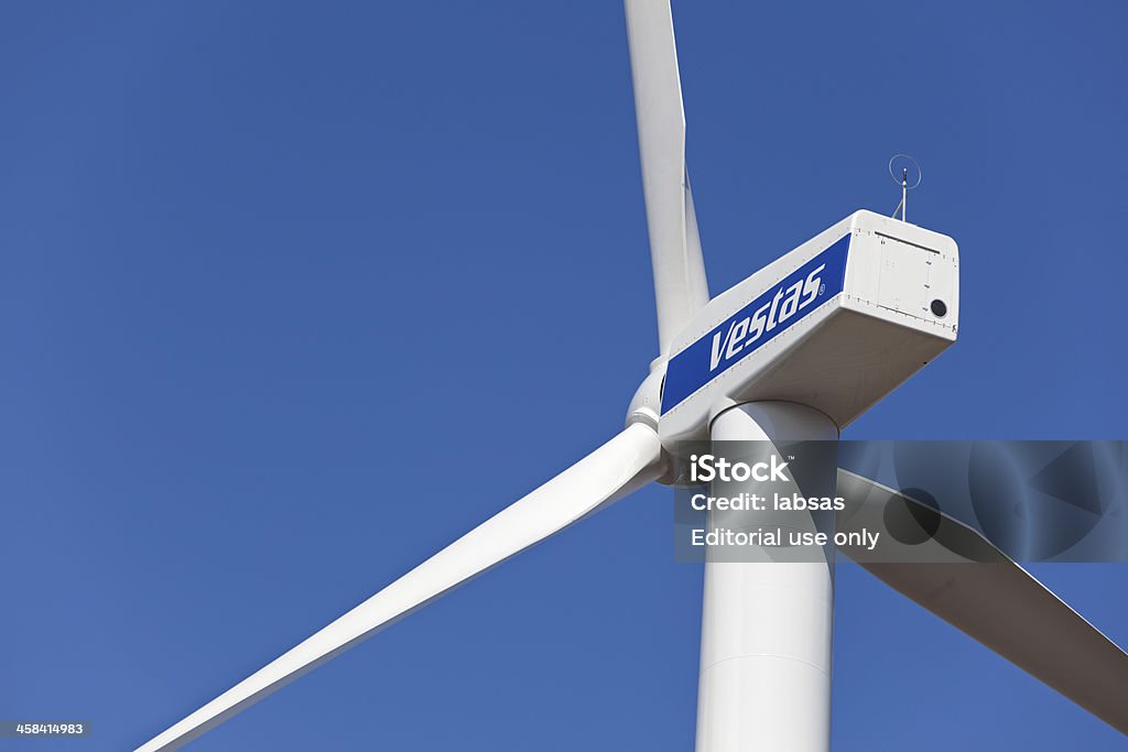 풍력발전기 발 덴마크 회사 Vestas. - 로열티 프리 0명 스톡 사진