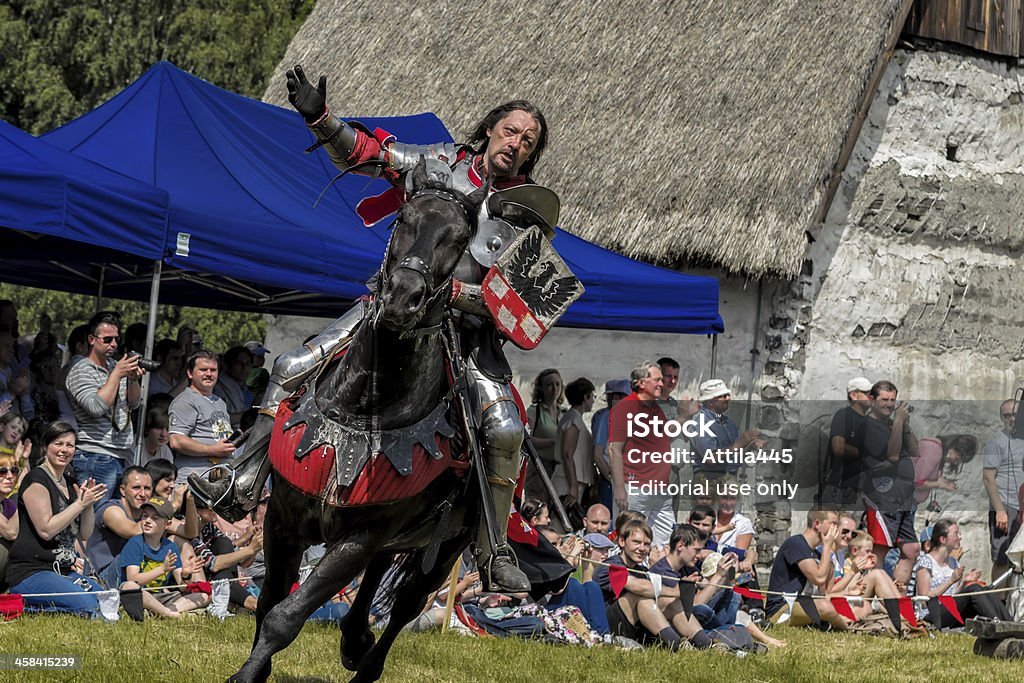 Cavaleiro Medieval em horseback - Royalty-free Cavaleiro - Papel Humano Foto de stock