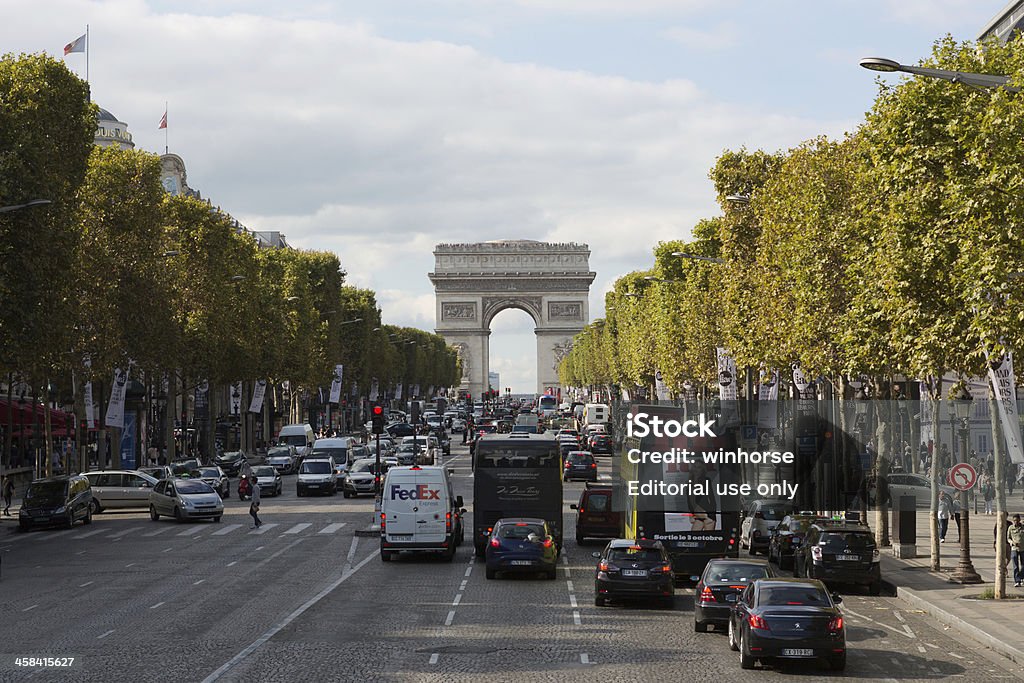 Arco do Triunfo e Avenida de Champs-Elysées - Royalty-free Ao Ar Livre Foto de stock