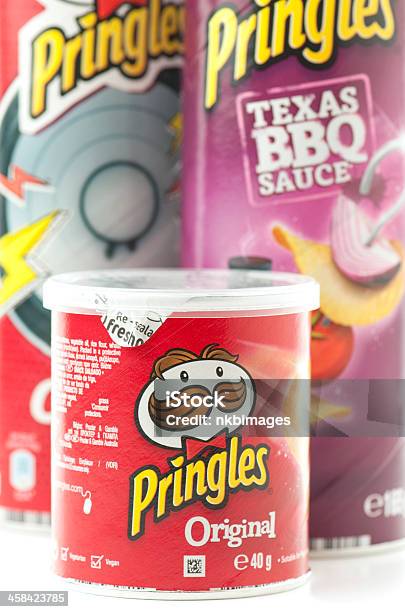 Trzy Puszki Pringles - zdjęcia stockowe i więcej obrazów Bez ludzi - Bez ludzi, Chipsy ziemniaczane, Edytorski