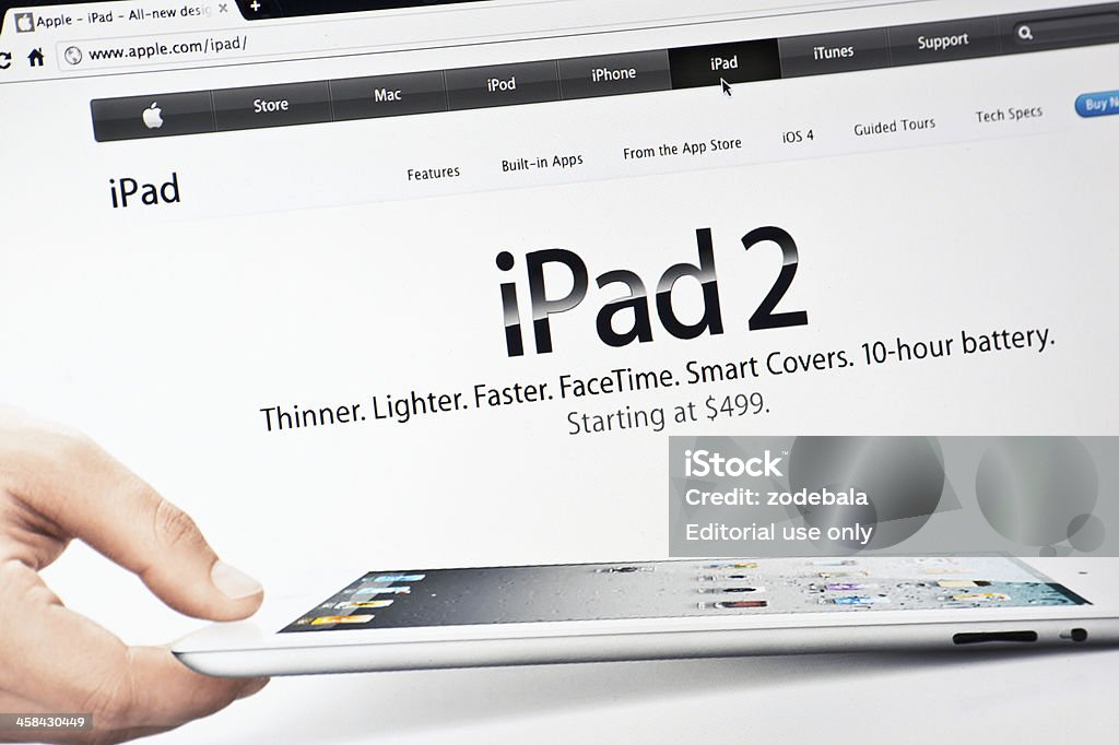 IPad 2 auf Apple.com Website - Lizenzfrei Computeranlage Stock-Foto