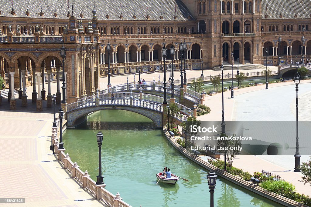 Plaza de España en Sevilla - Foto de stock de Acera libre de derechos