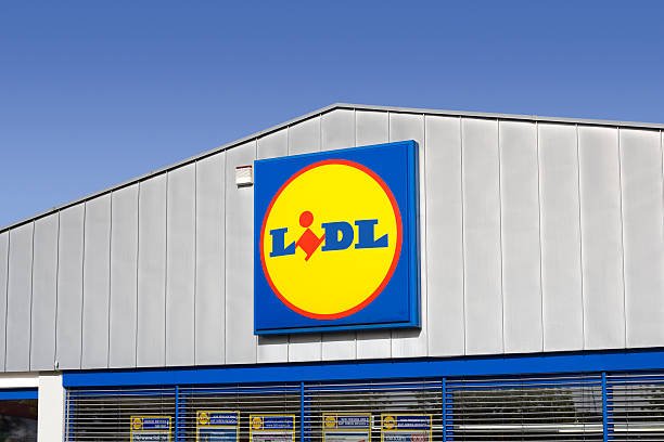Lidl almacenar y logo - foto de stock