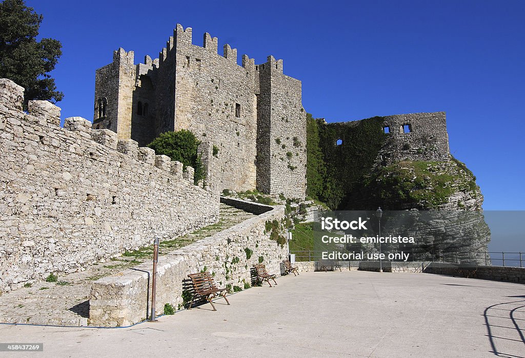Norman castillo de Erice, Sicilia - Foto de stock de Arquitectura libre de derechos