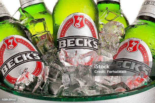 Becks Flaschen Im Eiskübel Stockfoto und mehr Bilder von Bier - Bier, Alkoholisches Getränk, Bierflasche