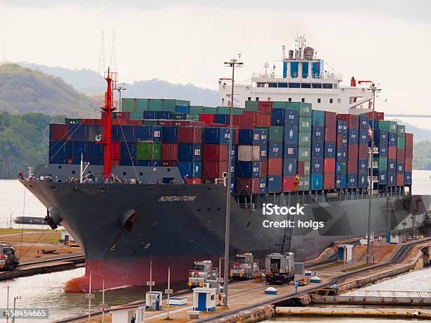 Foto de Fechadura De Miraflores Do Canal Do Panamá e mais fotos de stock de Porto - Distrito - Porto - Distrito, Porto comercial, América Central