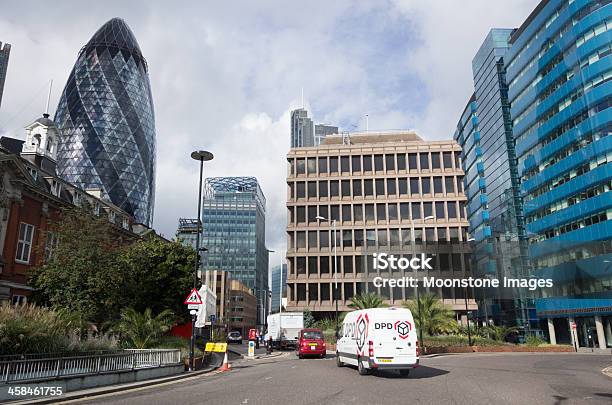 Aldgate A Londra Inghilterra - Fotografie stock e altre immagini di Ambientazione esterna - Ambientazione esterna, Città, City di Londra