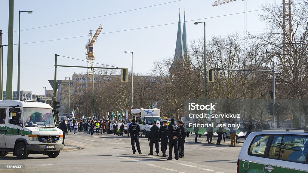 demonstration demonstration gegen die Diktatur des Bashar al-Assad - Lizenzfrei Bashar al-Assad Stock-Foto