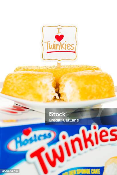Я Люблю Хозяйки Twinkies — стоковые фотографии и другие картинки Американская культура - Американская культура, Белый фон, Бисквитный торт