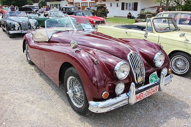 jaguar xk 140 - flugel photos et images de collection