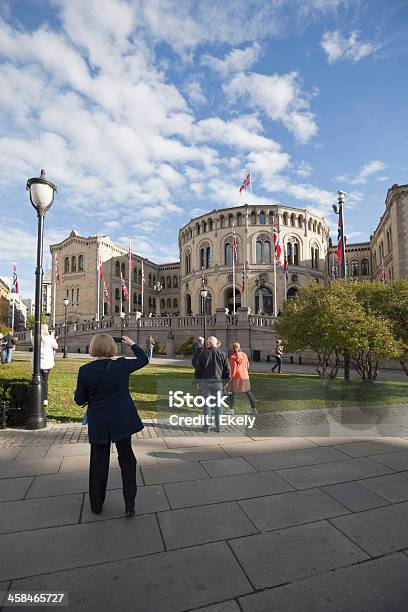 Foto de Abertura Do Parlamento Norueguesa e mais fotos de stock de Adulto - Adulto, Antigo, Arquitetura