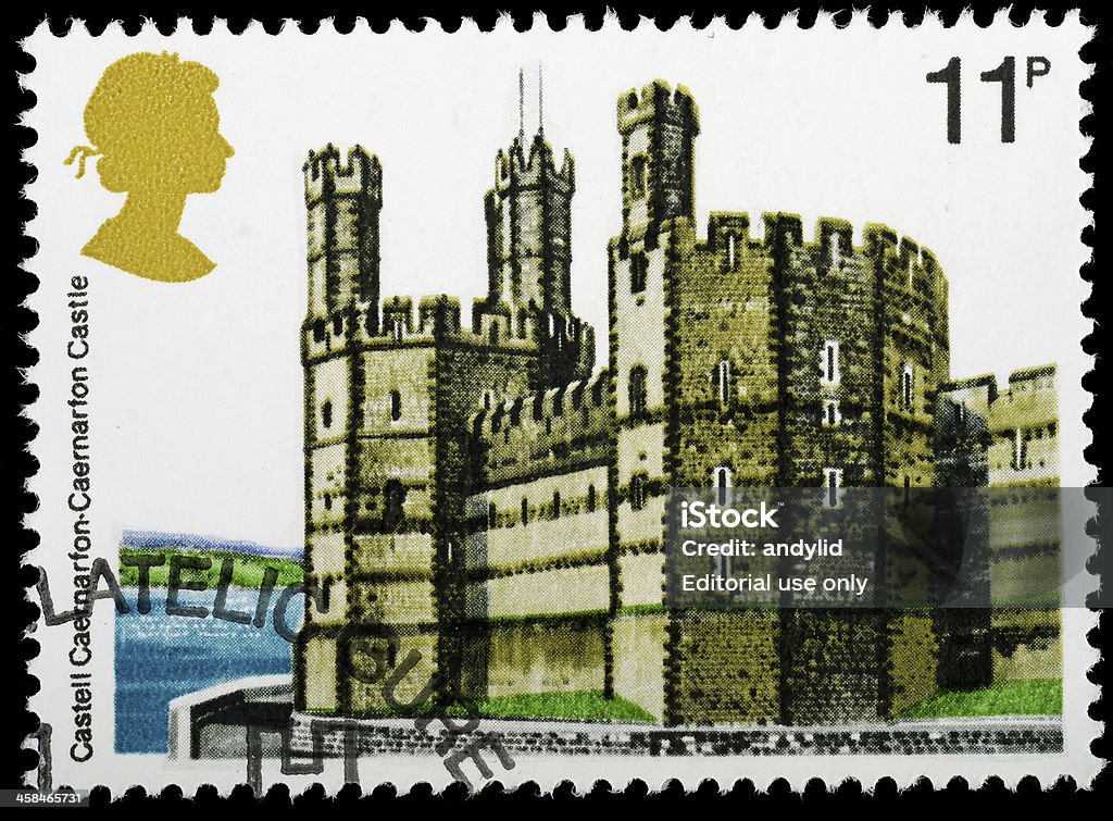 Castillo Caernarvon sello postal - Foto de stock de Anticuado libre de derechos