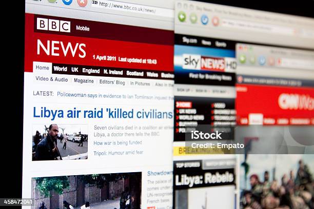 News Вебсайтах Представлены На Экране Компьютера — стоковые фотографии и другие картинки BBC - BBC, CNN, Sky News