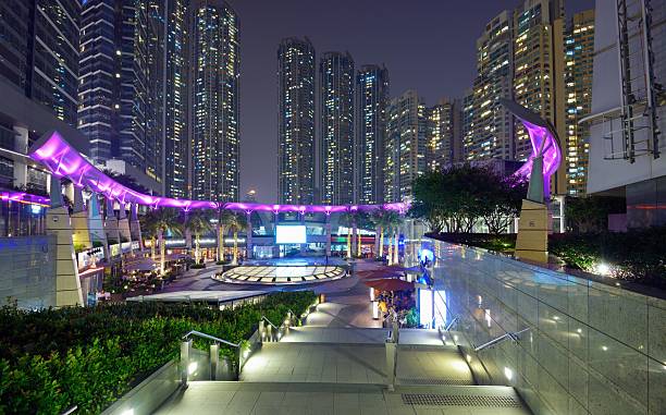 civic square, hong kong - hong shopping night skyline - fotografias e filmes do acervo