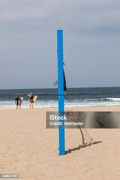 Poste De Voleibol En La Playa En Azul Foto de stock y más banco de imágenes de Actividad - Actividad, Agua, Aire libre