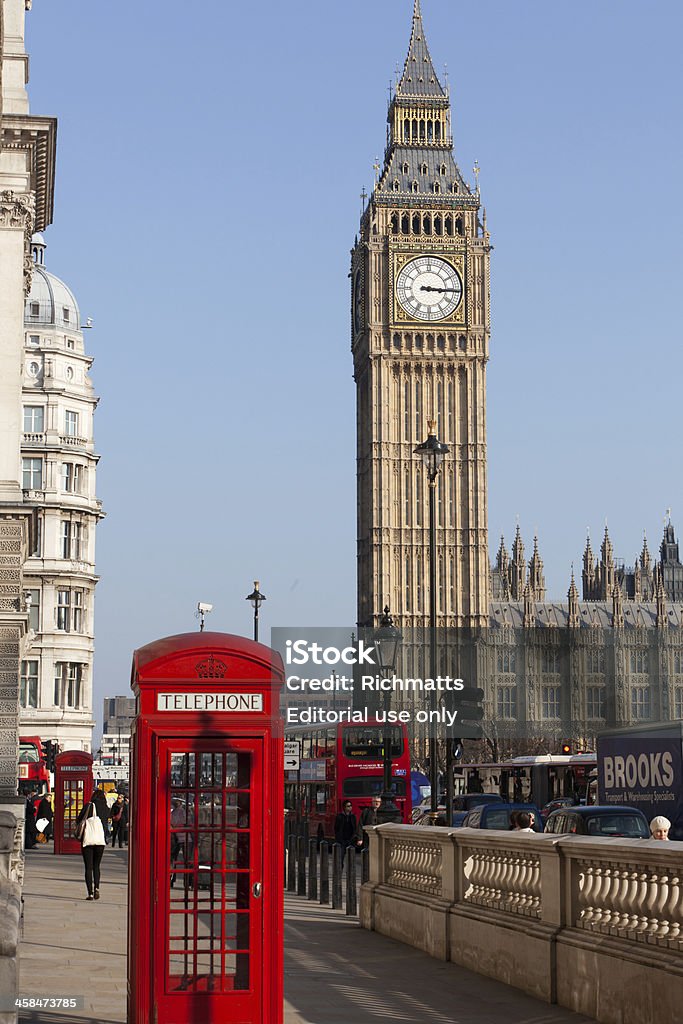 Londres. Vermelha cabine telefônica e do Big Ben - Foto de stock de Azul royalty-free