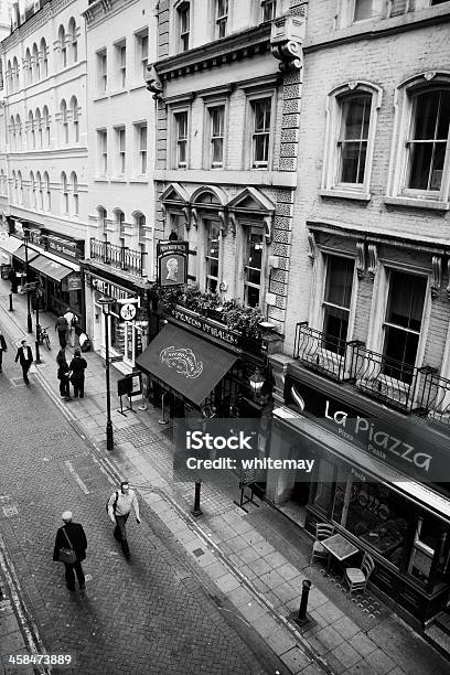 Villiers Ulicy Od Charing Cross Station - zdjęcia stockowe i więcej obrazów Czarno biały - Czarno biały, Fotografika, Stary