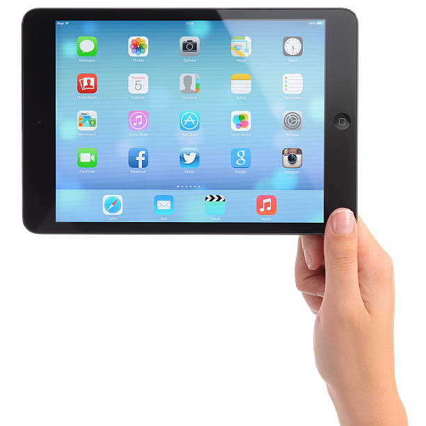 ipad mini 이오스 7 화면 표시 - computer network number 7 human hand digital tablet 뉴스 사진 이미지