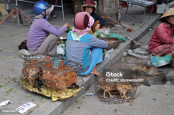 Vietnamesische Frauen In Hoi An Stockfoto und mehr Bilder von Asiatische Kultur - Asiatische Kultur, Asien, Erwachsene Person