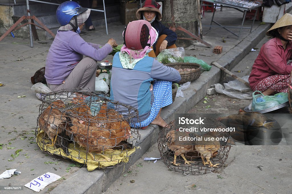 Mulher vietnamita no Hoi An - Foto de stock de Adulto royalty-free