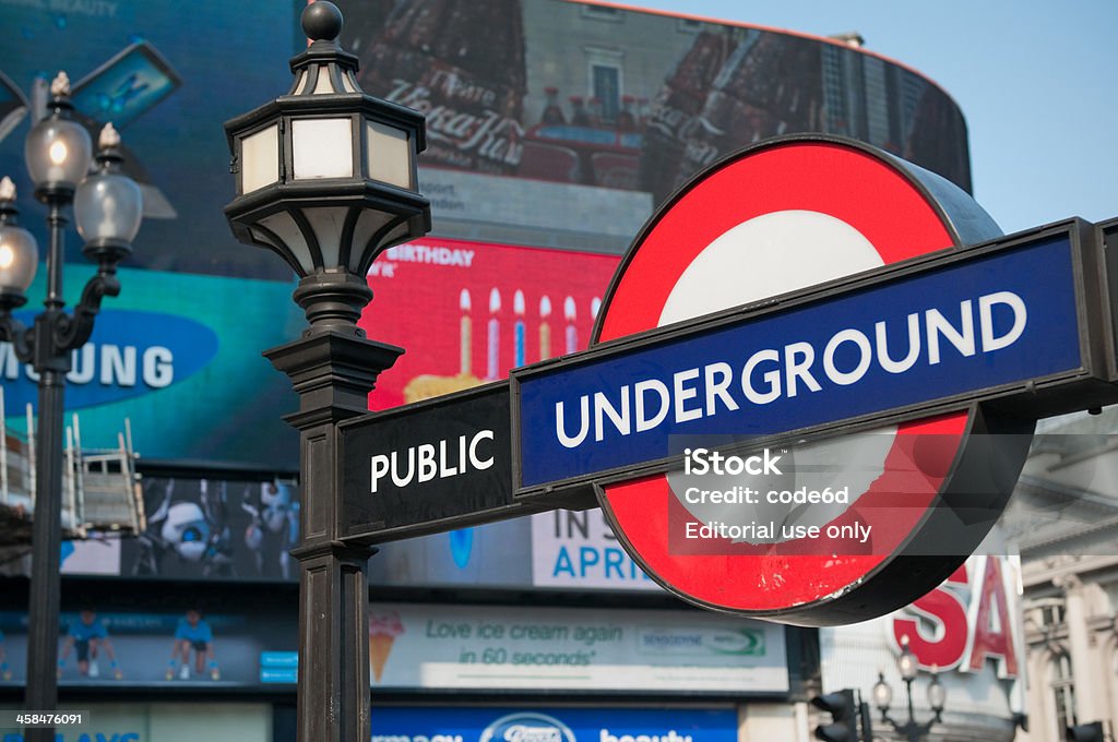 La station de métro de Piccadilly Circus, Londres - Photo de Angleterre libre de droits