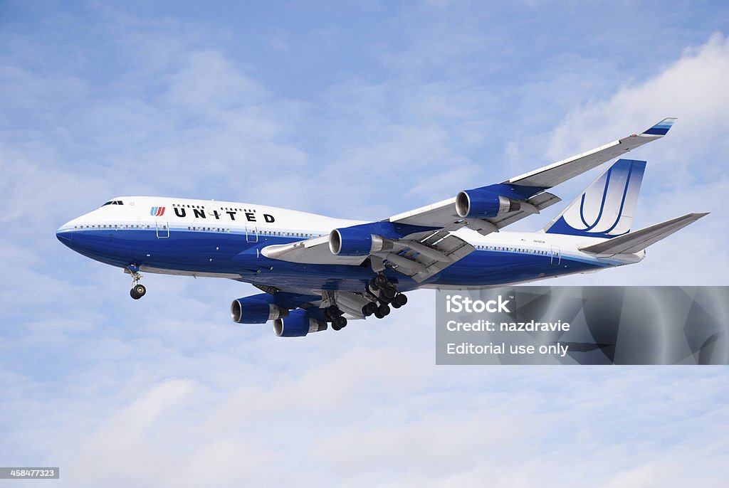 United Airlines Boeing 747 Lądowanie samolotu - Zbiór zdjęć royalty-free (Bez ludzi)