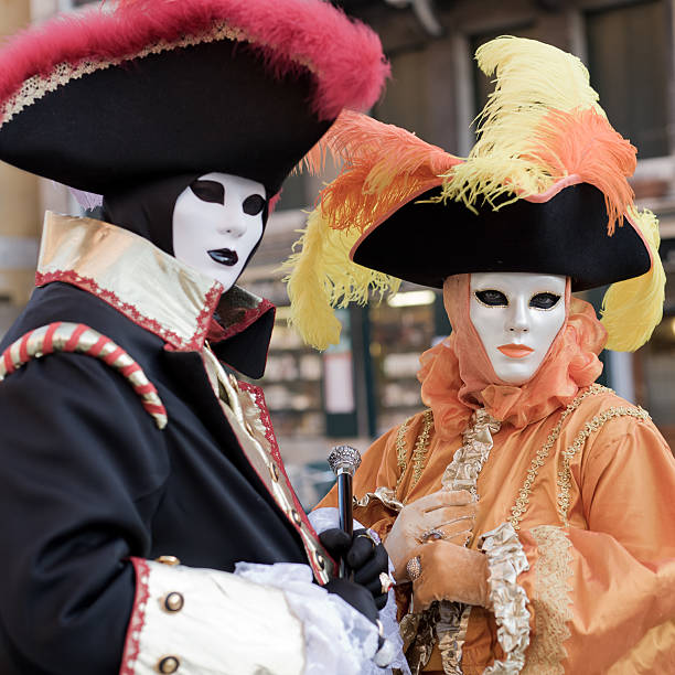 máscara de carnaval de venecia - venice italy flash fotografías e imágenes de stock