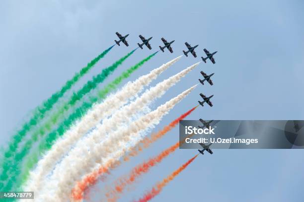 Italienische Flagge Von Frecce Tricolori Stockfoto und mehr Bilder von Bomber - Bomber, Editorial, Farbton