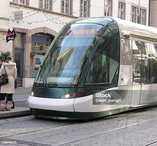 Il Tram A Strasburgo - Fotografie stock e altre immagini di Affari - Affari, Centro della città, Città